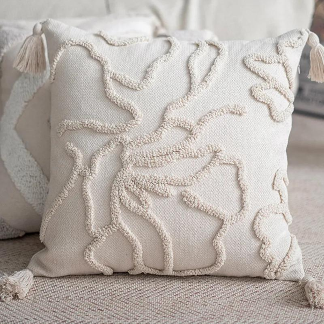 Nordic-Style Tufted Pillow Cove