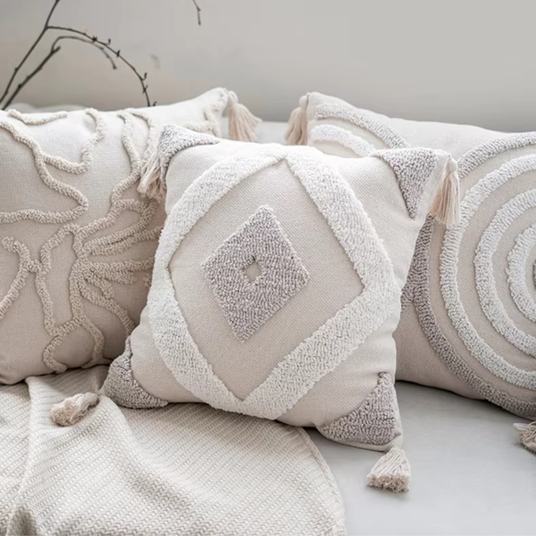 Nordic-Style Tufted Pillow Cove